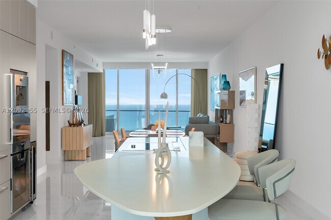 Building Photo - 16901 Collins Ave