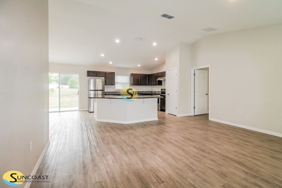 Building Photo - 14111 SW 48th Ct