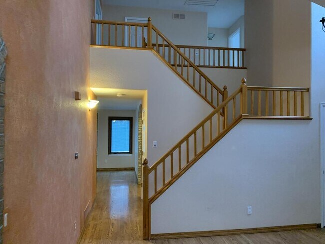 Building Photo - 20313 Vista Cir