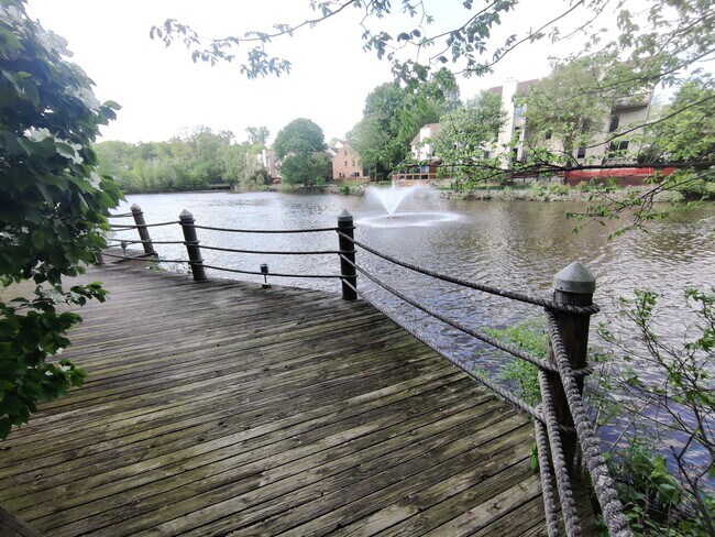 Building Photo - 3151D Covewood Ct