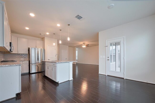 Building Photo - 3414 Signor Dr