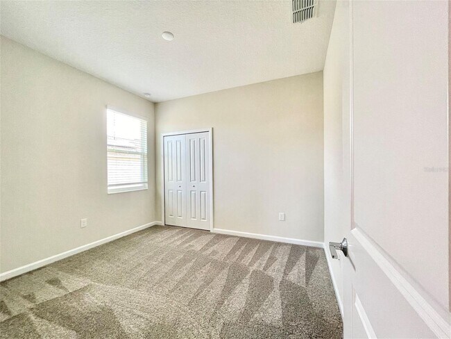 Building Photo - Sawgrass Bay 4 Bedrooms 3 Bathrooms for rent