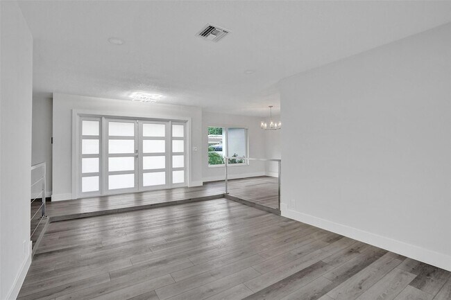 Building Photo - 5361 SW 7th St