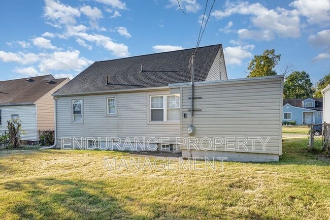 Building Photo - 359 Castlewood Ave