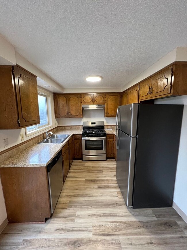 Building Photo - 3 Bedroom in Southeast Eugene