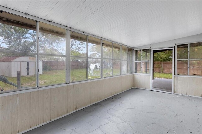 Building Photo - 1502 Daroca Dr