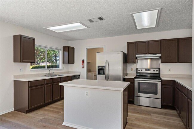 Building Photo - 1208 Dexford Dr