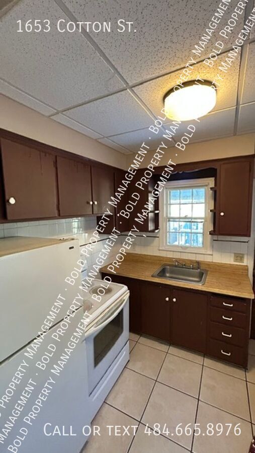 Building Photo - 1653 Cotton St