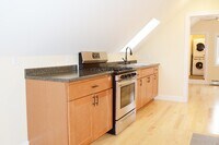 Building Photo - 66 Murray St