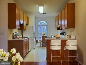 Building Photo - 420 Main St