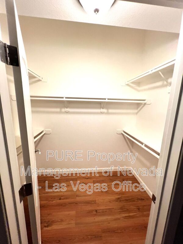 Building Photo - 3545 Cactus Shadow St