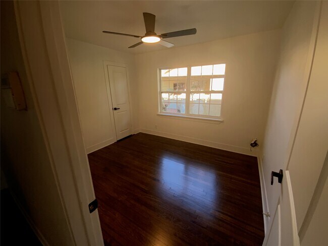 Building Photo - 610 Fostoria Ln
