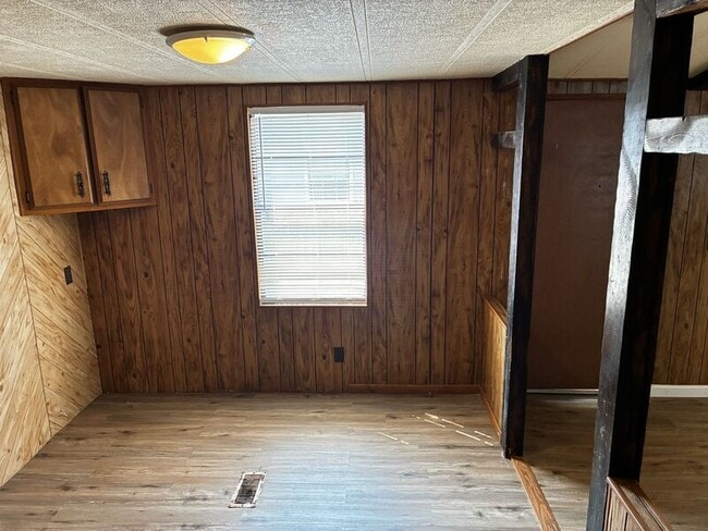Building Photo - 7621 Sunwood Dr