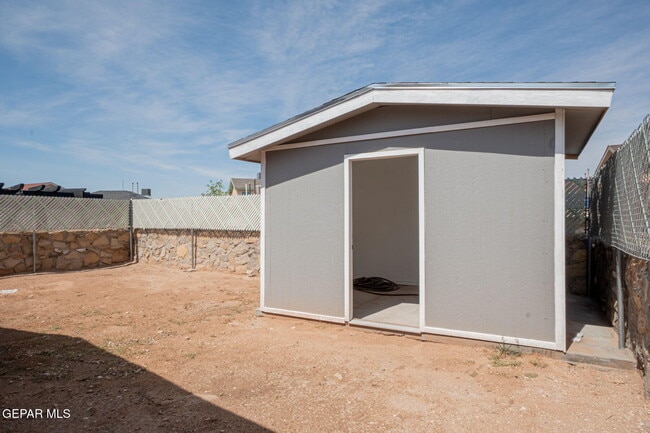 Building Photo - 3929 Tierra Marfil Rd