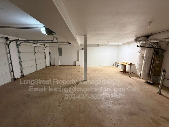 Building Photo - 3047 Wallace Rd NW