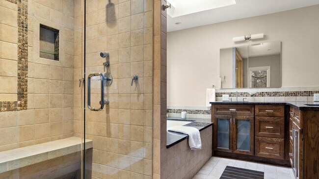 Building Photo - 14 Glendale Rd