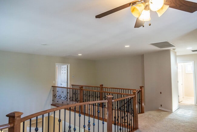 Building Photo - 1252 W Vinovo Pass