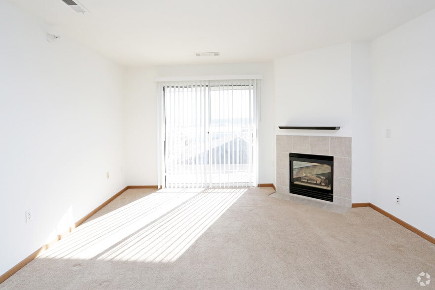 Living Room with Fireplace - Flatwater