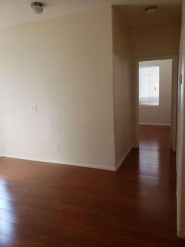 Building Photo - 8904 Nautilus Vista Ct