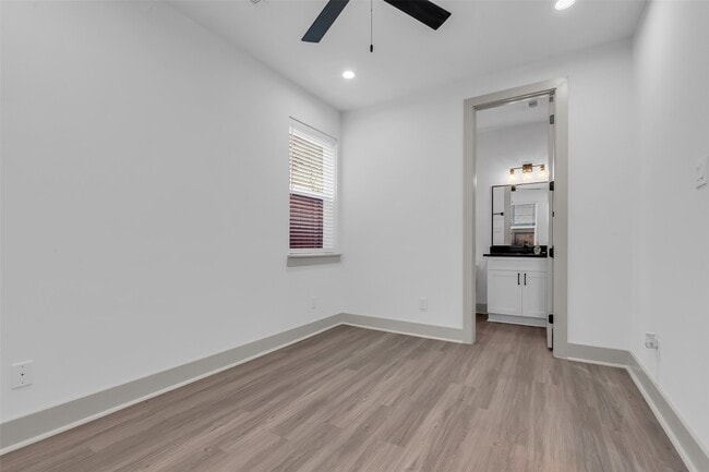 Building Photo - 5310 Kindred Garden Ln