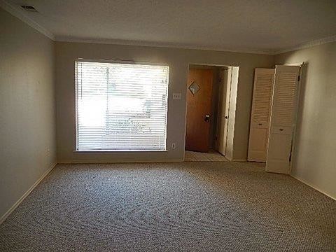 Building Photo - 8403 Lullwater Dr