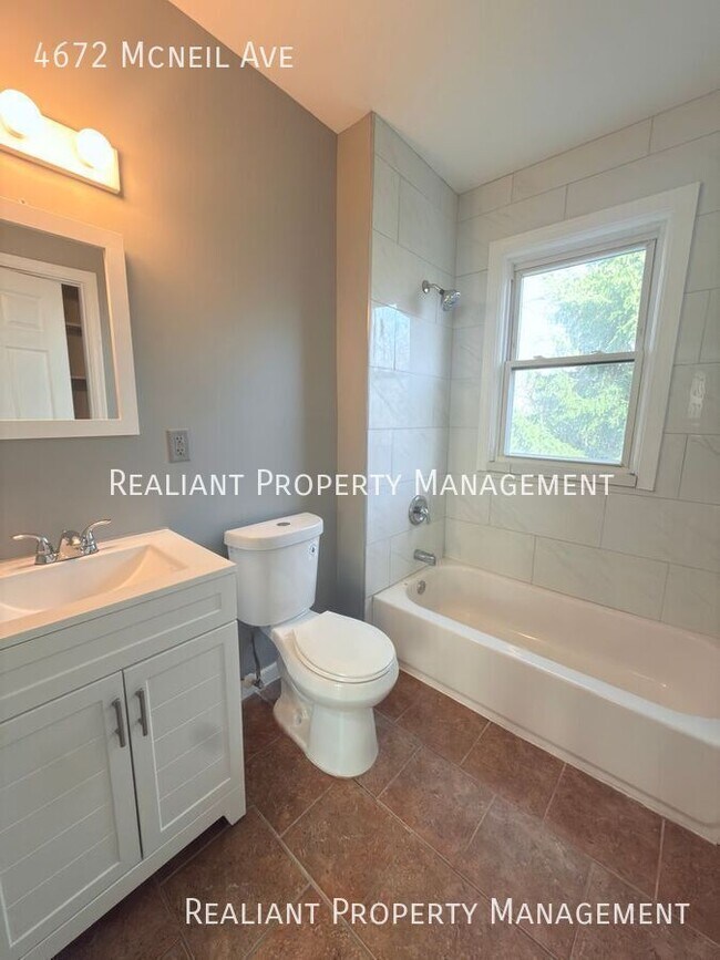 Building Photo - 4672 Mcneil Ave-