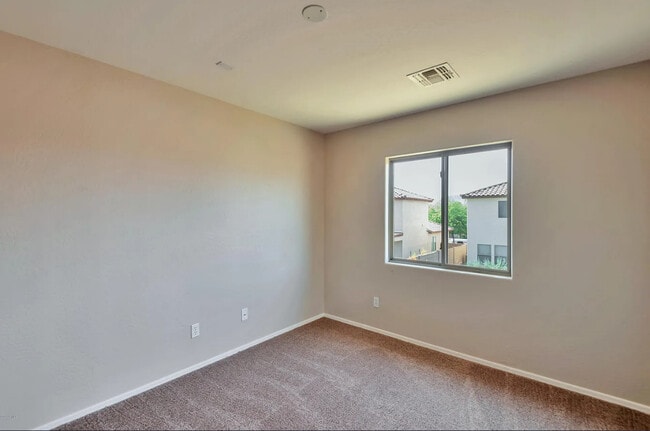 Building Photo - 2419 W Alta Vista Rd