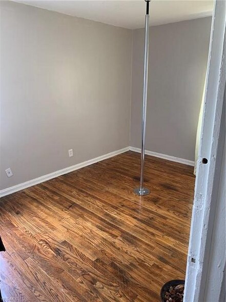 Building Photo - 11321 Dove Ave