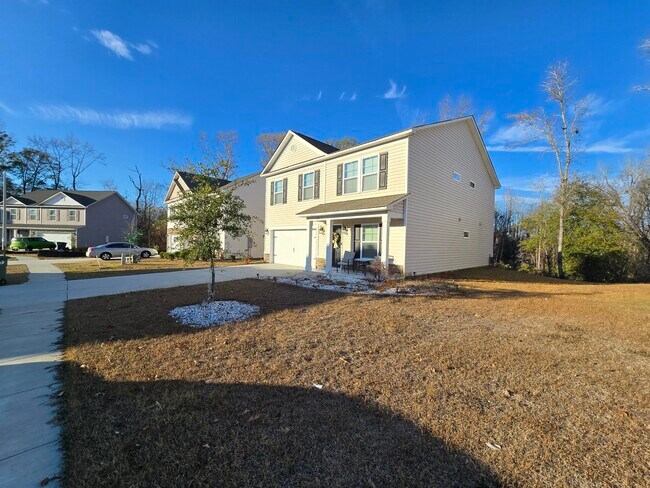 Building Photo - 335 Niblick Dr