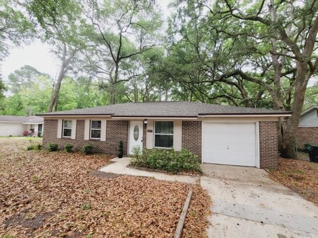 Building Photo - 5680 Doonesbury Way