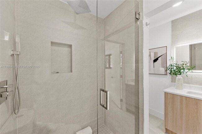 Building Photo - 8246 NE 2nd Ct