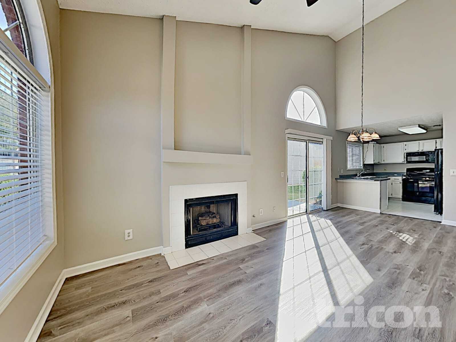 Building Photo - 4242 Tenneyson Ln