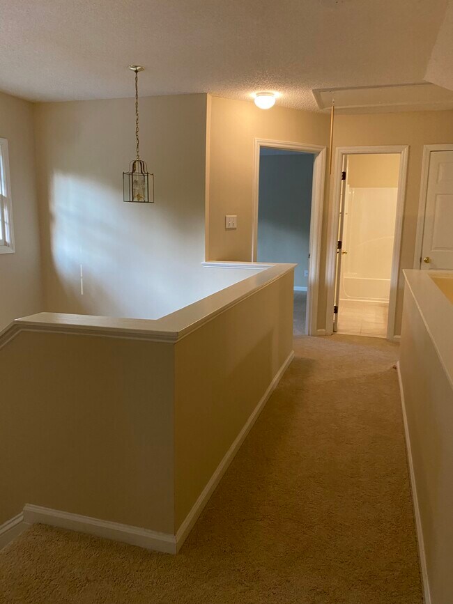 Building Photo - 201 Mint Hill Dr