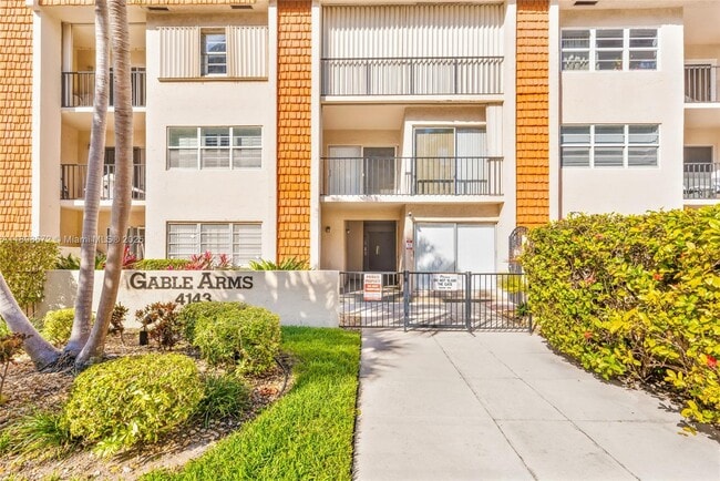 Building Photo - 4143 N Ocean Blvd