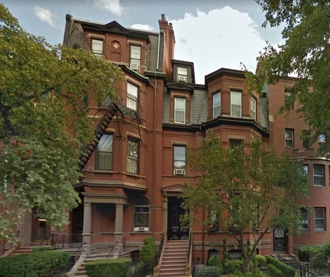 Building Photo - 365 Beacon St