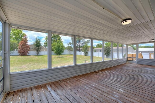 Building Photo - 486 Lindsey Dr