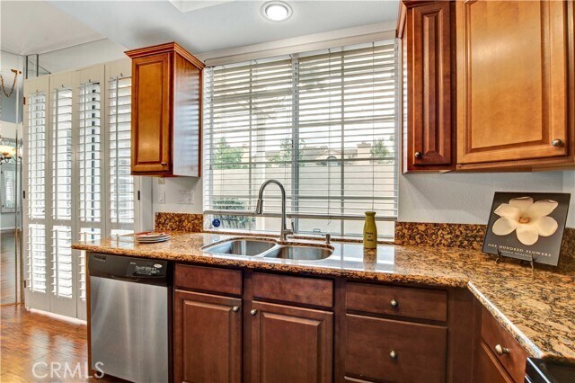 Building Photo - 58 Almador