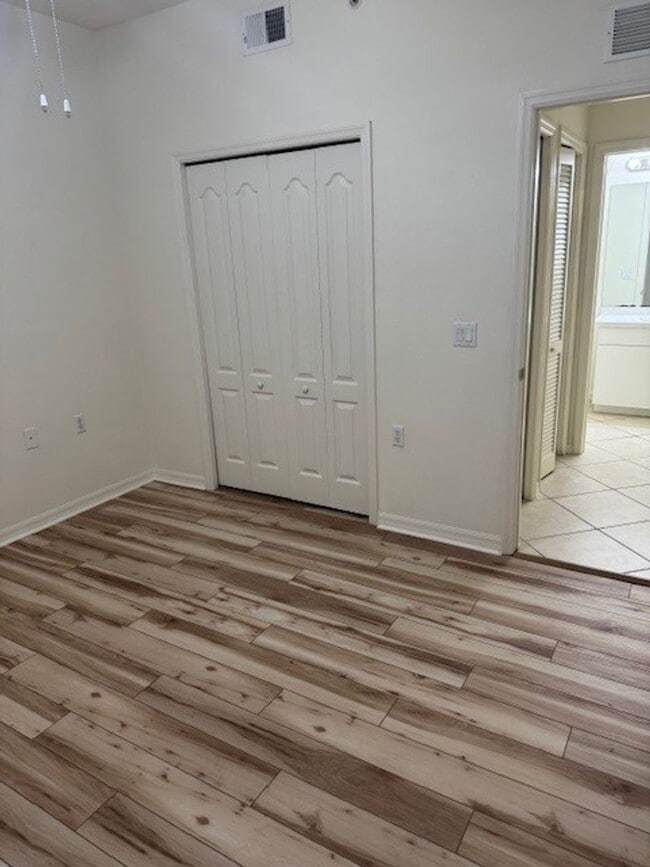 Building Photo - Osprey Cove 2/2-