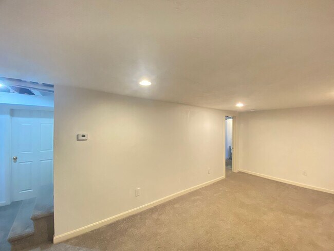 Building Photo - 94 Millville St