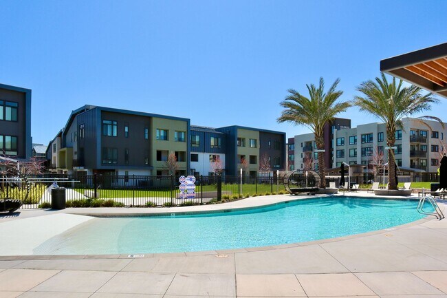 Building Photo - Modern 3-Bed Condo Near Warm Springs/South Fremont BART Station