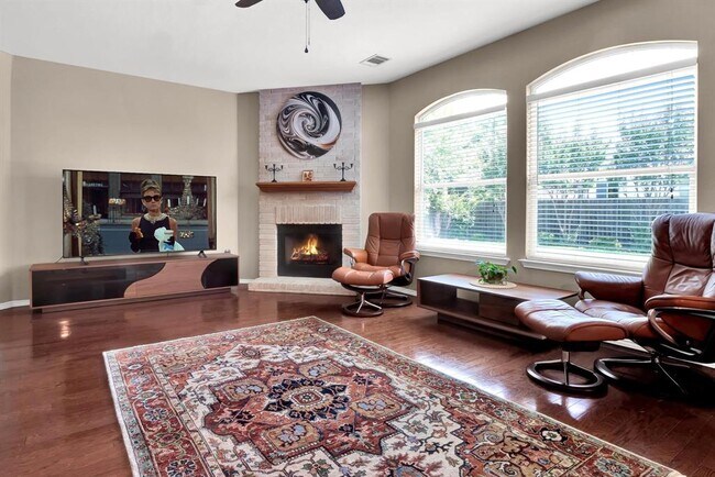 Building Photo - 3339 Rod Carew Dr
