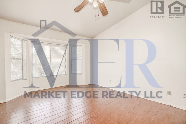 Building Photo - 3Bed/2Bath House at Buckeye/75th Ave! Ready for Immediate Move-In!