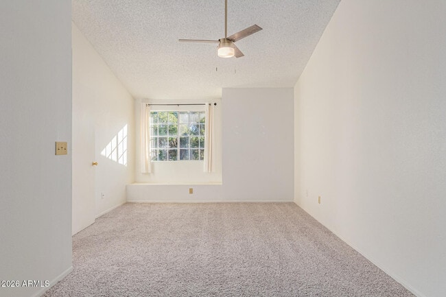 Building Photo - 625 S Westwood