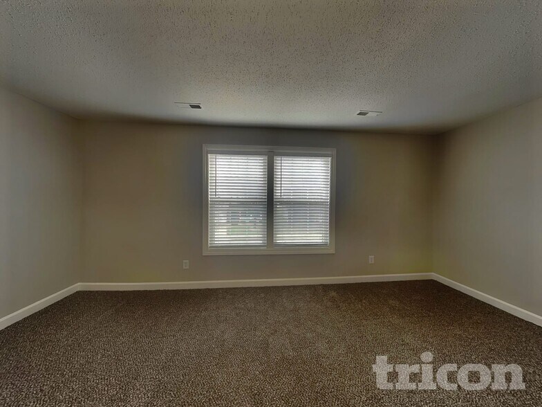 Building Photo - 5330 Basin Park Dr