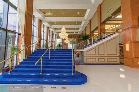 Primary Photo - 400 SW 134th Way