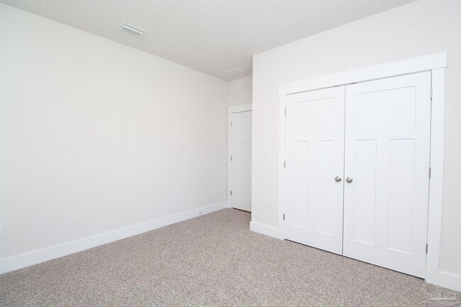 Building Photo - 10988 Coues Dr
