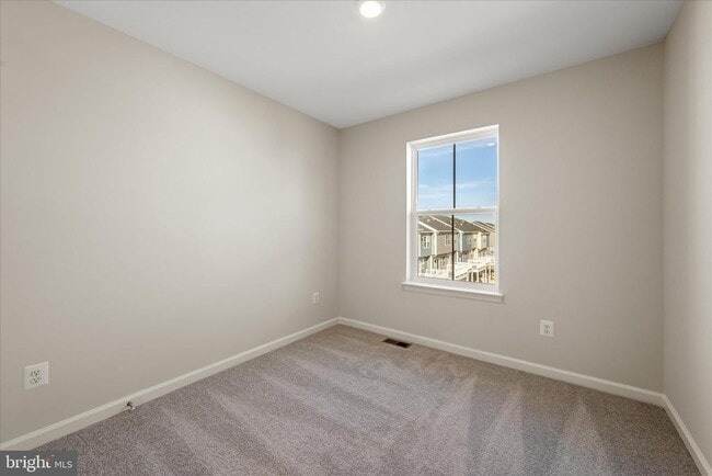 Building Photo - 409 18th Ave