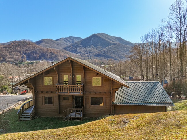 Building Photo - 168 Valley Creek Dr