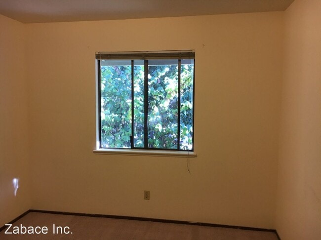 Building Photo - 857 Adams Terrace