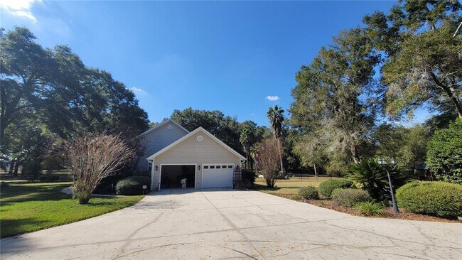 Building Photo - 8762 FL-26